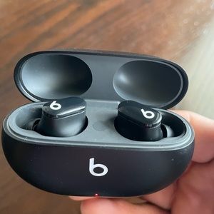 Beats Studio Buds